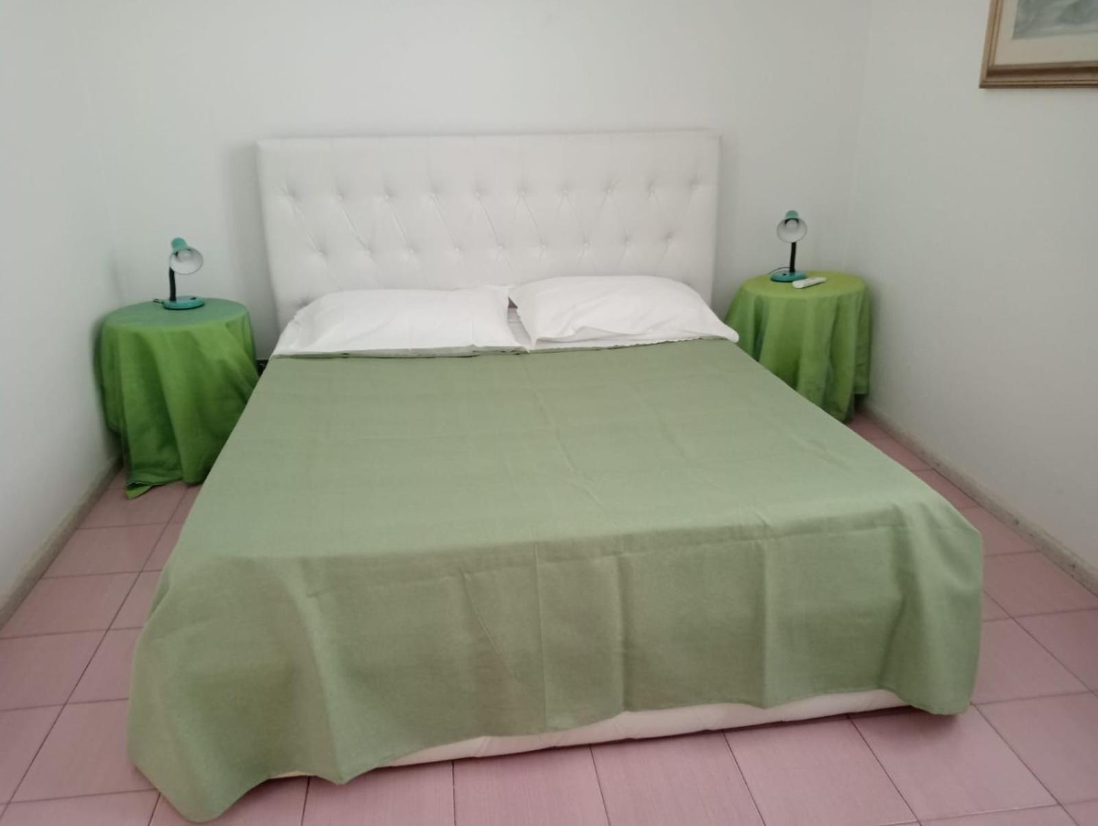 Terrazza Faraglioni Appartement Aci Trezza Buitenkant foto